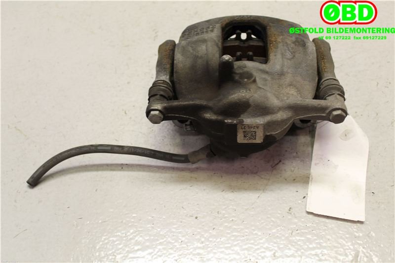 Bremsecaliper venstre foran til Mercedes A-Klasse 2012-2018 (W176) (W176) (MERCEDES|A 000 421 67 81|)