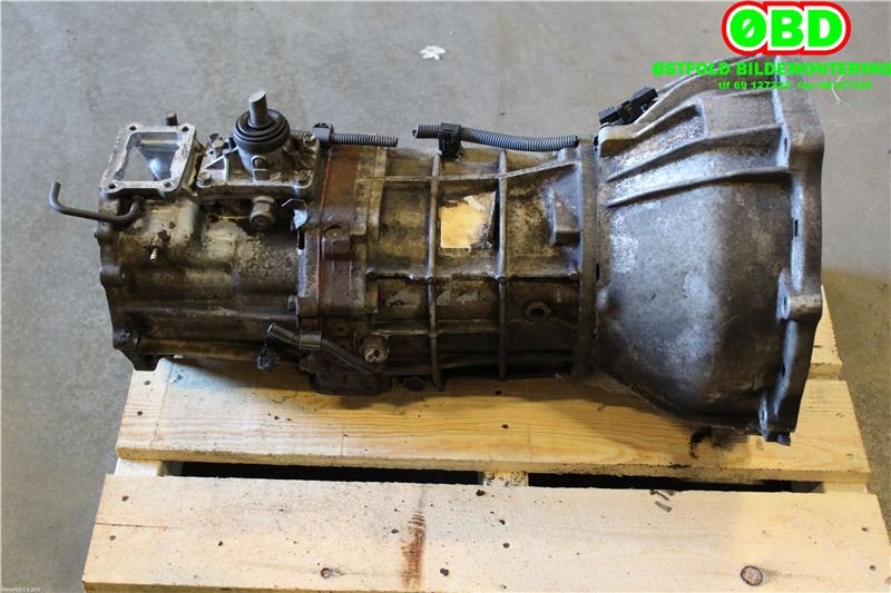 Girkasse manuell til Toyota Hilux 2002-2005  (TOYOTA|330303G120|)