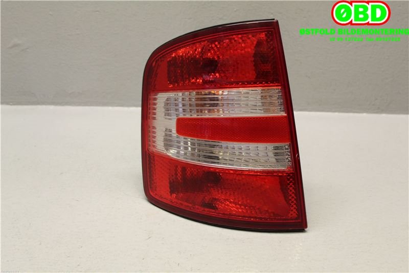 Baklykt venstre til Škoda Fabia 2007-2010 (Type II, Fase 1) (SKODA|6Y9 945 111 D|)
