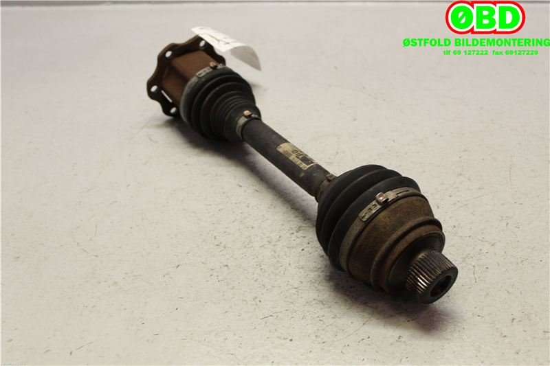 Drivaksel høyre foran til Audi A4 2007-2014 (Type IV) (B8) (B8) (AUDI|8K0 407 271 Q|8K0 407 271 AJ|8K0407271Q)