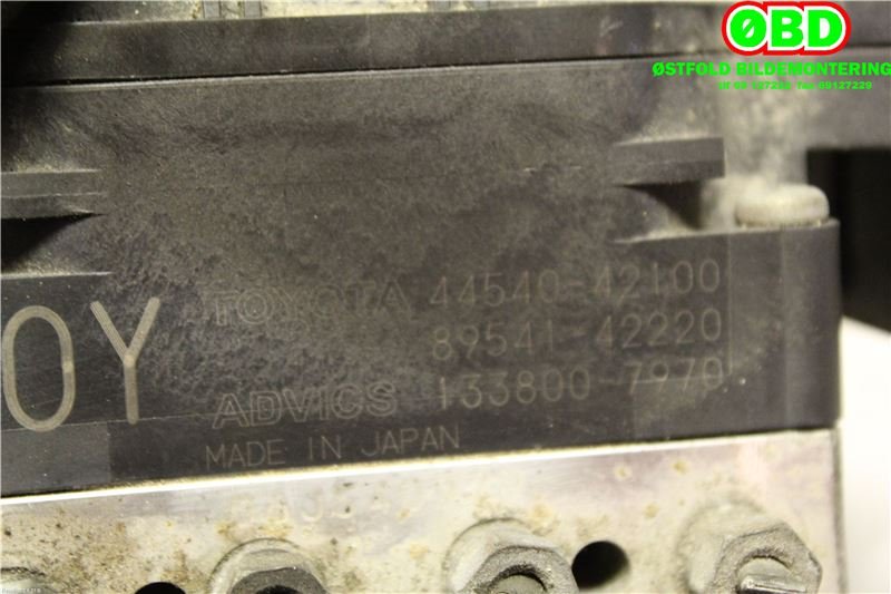 ABS sentral til Toyota RAV4 2006-2009 (Type III, Fase 1)  (TOYOTA|4405042230|1338007970|4454042100)