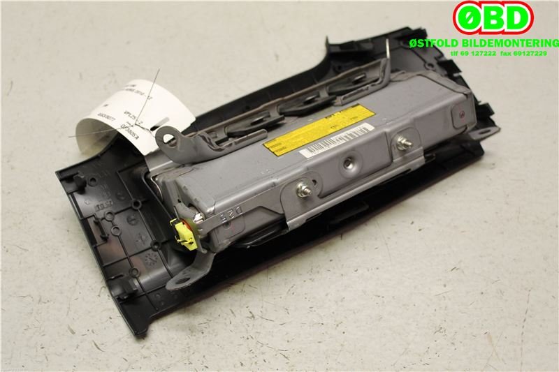 Airbag kne til Toyota Auris 2010-2012 (Type I, Fase 2)  (TOYOTA|7390002010B0|)