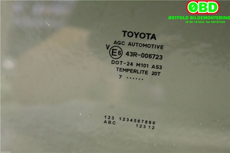 Siderute høyre bak til Toyota Yaris 2014-2020 (Type III, Fase 2)  (TOYOTA YARIS HYBRID|681300D210|)