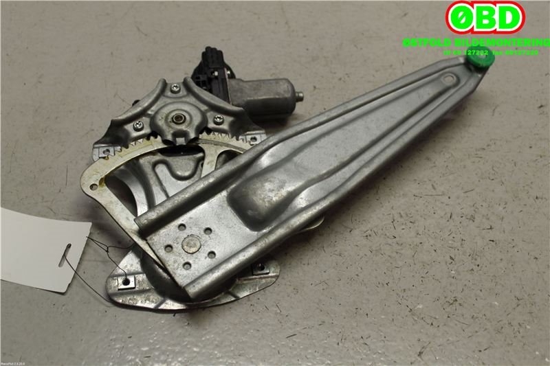 Ruteheis høyre bak til Toyota Yaris 2012-2014 (Type III, Fase 1)  (TOYOTA|698300D220|)