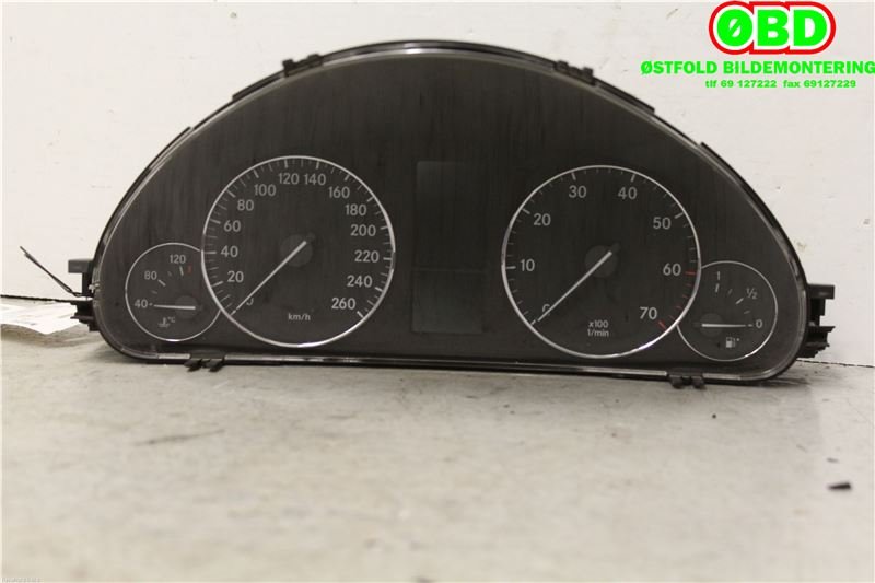 Instrumentpanel til Mercedes C-Klasse 2004-2007 (Fase 2) (W203) (W203) (MERCEDES|A 203 540 45 47||2035404547)