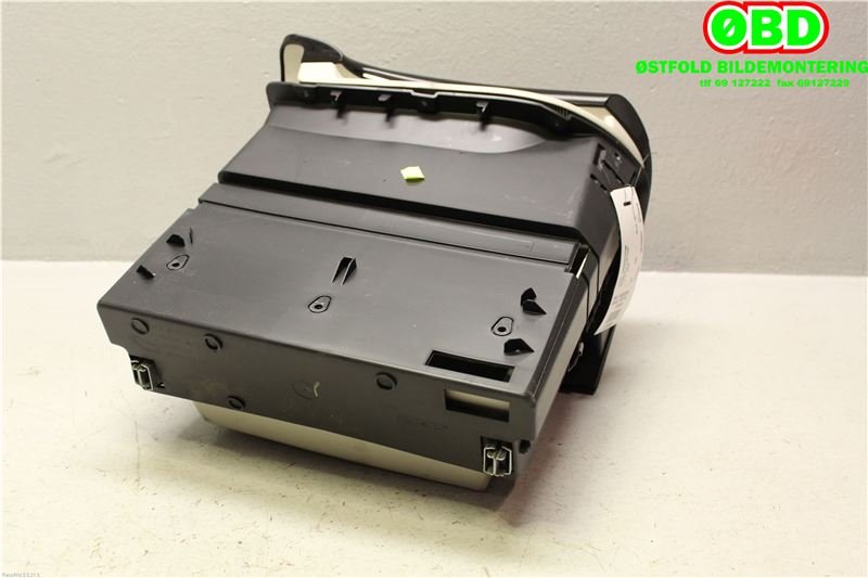 Hanskerom til Renault Captur 2013-2020 (Type I)  (RENAULT|685006494R|)