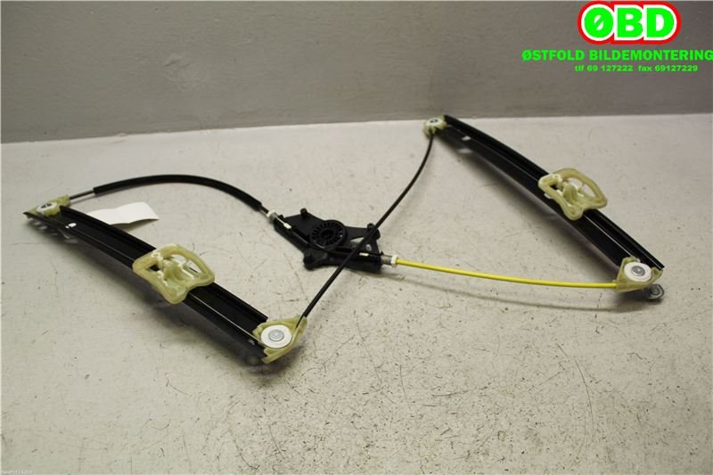 Ruteheis til Audi A4 2015-2019 (Type V, Fase 1) (B9) (B9) (AUDI A4 AVANT|8W0837462|)
