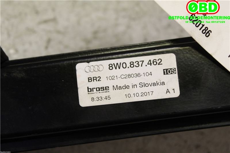 Ruteheis til Audi A4 2015-2019 (Type V, Fase 1) (B9) (B9) (AUDI A4 AVANT|8W0837462|)