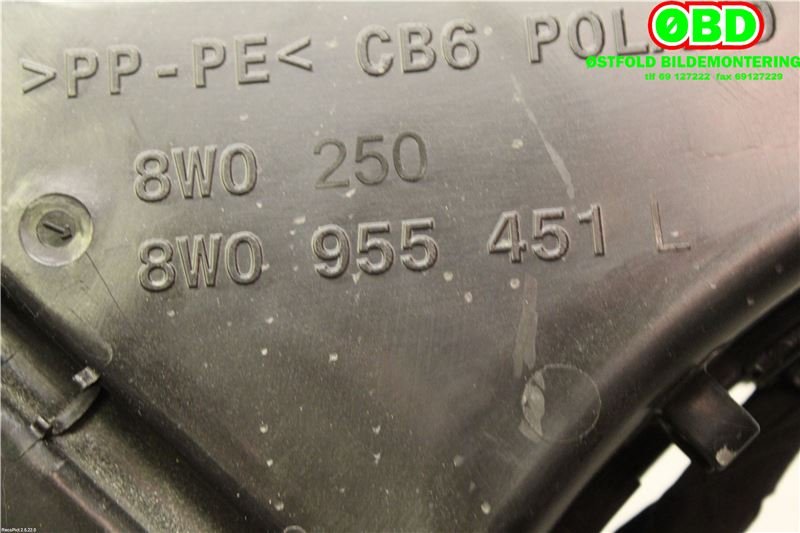 Spylertank til Audi A4 2015-2019 (Type V, Fase 1) (B9) (B9) (AUDI A4 AVANT|8W0955453K||8W0955451L)