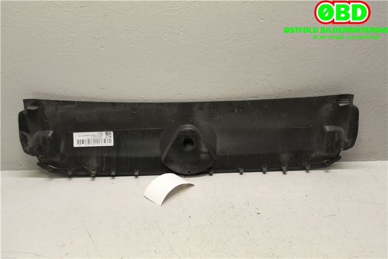 Diverse deler til Audi A4 2015-2019 (Type V, Fase 1) (B9) (B9) (AUDI A4 AVANT|8W0807081|)