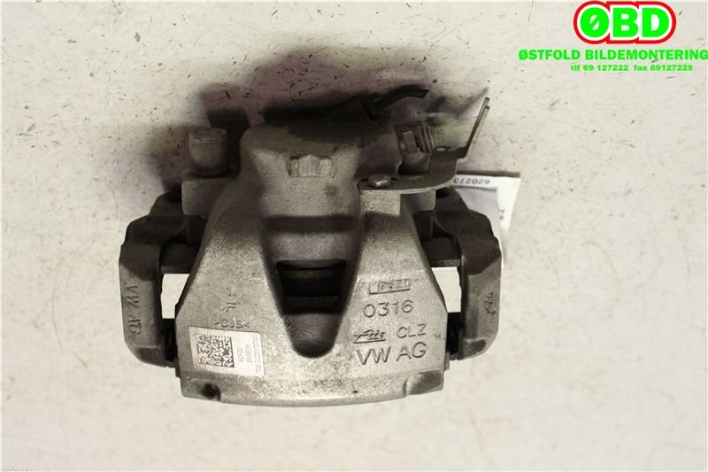 Bremsecaliper høyre foran til Audi A4 2015-2019 (Type V, Fase 1) (B9) (B9) (AUDI A4 AVANT|8W0615124|)