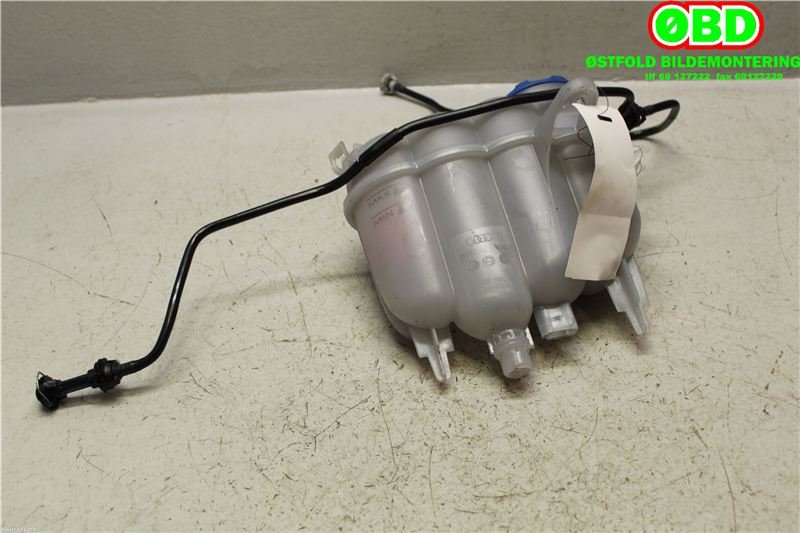 Ekspansjonstank til Audi A4 2015-2019 (Type V, Fase 1) (B9) (B9) (AUDI A4 AVANT|8W0121405E|8W0121405L)