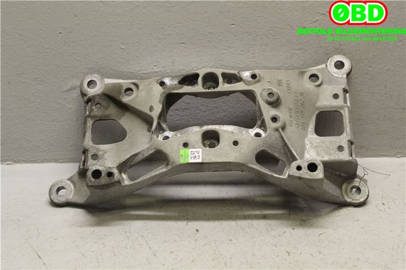 Diverse deler til Audi A4 2015-2019 (Type V, Fase 1) (B9) (B9) (AUDI A4 AVANT|8W0399262AE|8W0399262AP)