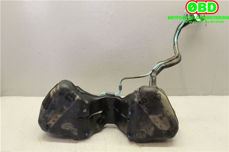 Dieseltank til Mercedes C-Klasse 2011-2014 (Fase 2) (W204) (W204) (MERCEDES|A 204 470 25 01|)