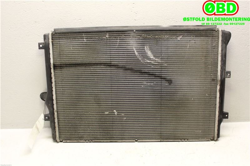 Radiator (manuell gir) til Audi A3 2009-2012 (Type II, Fase 2)  (AUDI|1K0 121 251 DM|1K0 121 251 AB|1K0121251DM)