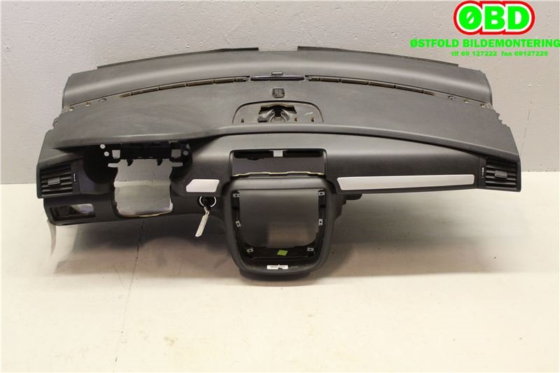 Dashbord til Mercedes R-Klasse 2006-2013 (W251) (W251) (MERCEDES|A 251 680 06 87|A 251 680 08 87|)