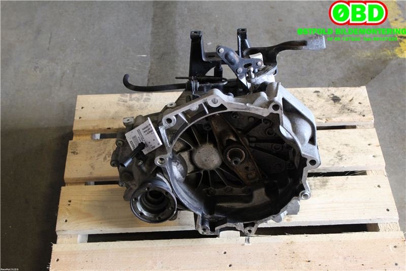 Girkasse manuell til Škoda Fabia 2000-2007 (Type I) (SKODA|02T 300 052 S|02T 300 020 E|)