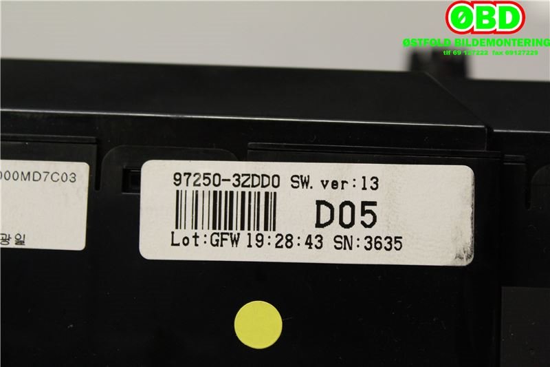 Varmeapparat betjening til Hyundai i40 2012-2017  (HYUNDAI|972503ZDD0PD5||972503ZDD0)