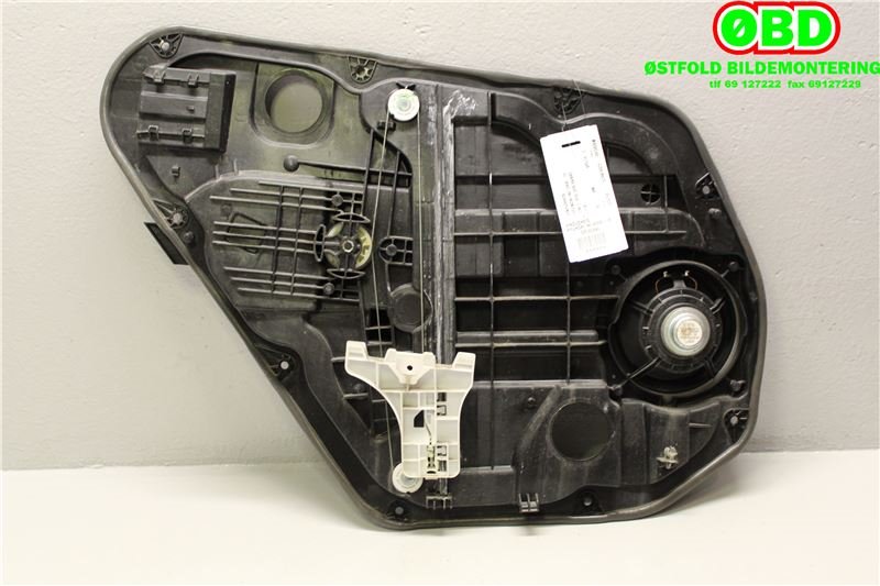 Ruteheis til Hyundai i40 2012-2017 (HYUNDAI|834813Z000|)