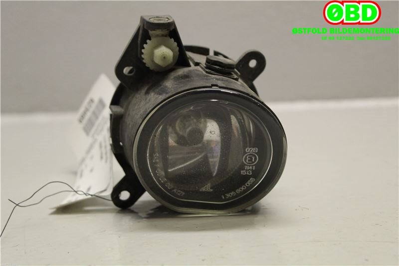 Tåkelykt høyre foran til Mini One/Cooper 2001-2007 (R50-53) (R50-53) (MINI|63 17 6 925 050|)