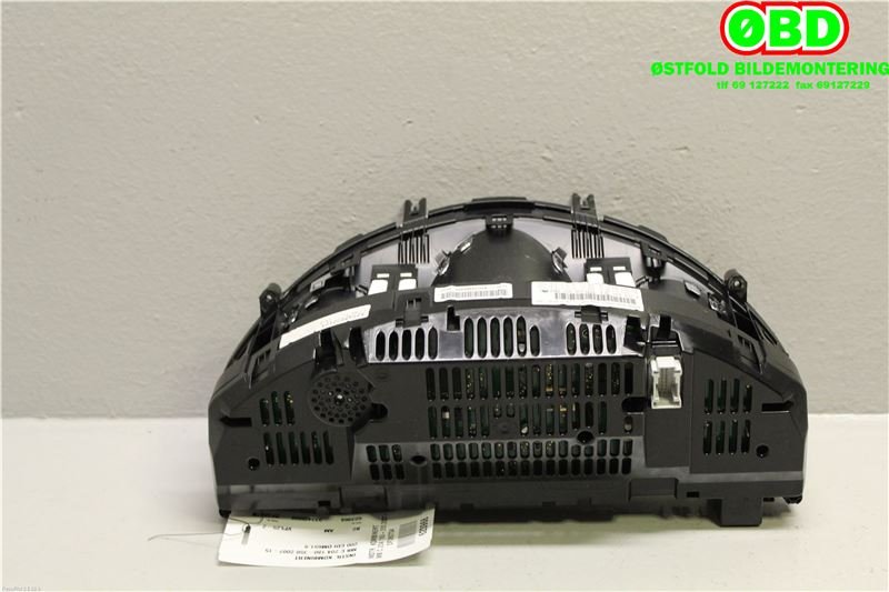 Instrumentpanel til Mercedes C-Klasse 2011-2014 (Fase 2) (W204) (W204) (MERCEDES|A 204 900 21 05|A 204 900 58 07|2049002105)