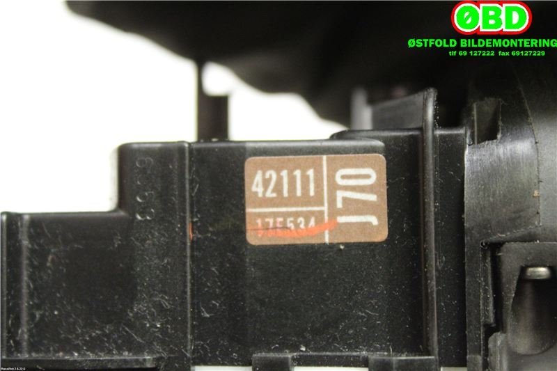Bryter blink til Toyota Prius +7 2012-2020 (Type III) (stasjonsvogn) (stasjonsvogn) (TOYOTA|8414042111|)