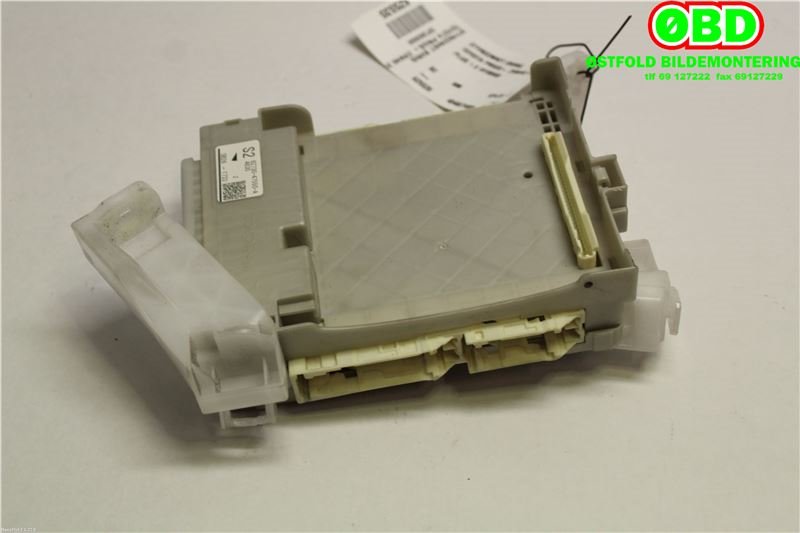 Sikringsboks til Toyota Prius +7 2012-2020 (Type III) (stasjonsvogn) (stasjonsvogn) (TOYOTA|8273047550|)