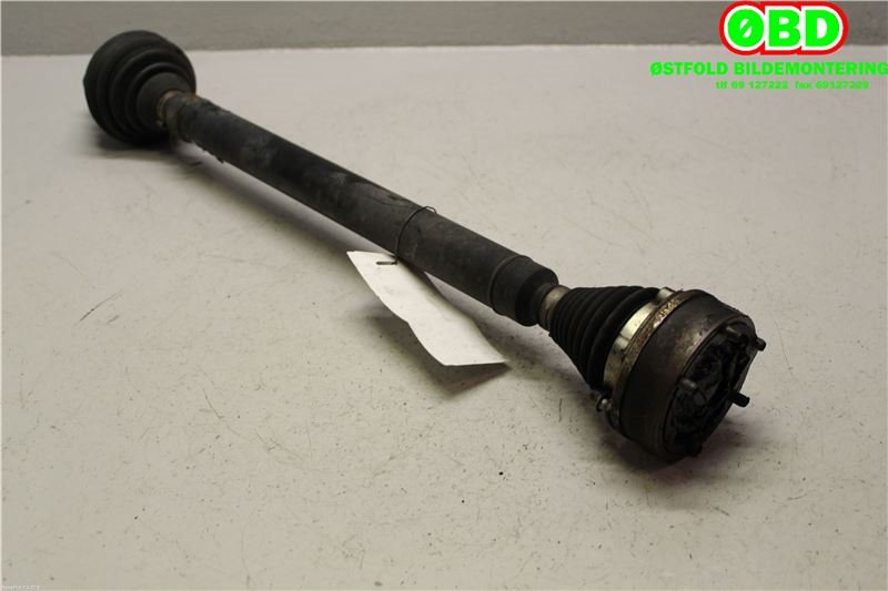 Drivaksel høyre foran til VW Passat 2005-2010 (B6) (B6) (VOLKSWAGEN|3C0 407 272 BS|5Q0 407 272 FF|)