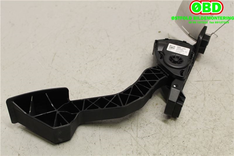 Pedal gass til Mitsubishi Space Star 2013-->> (Type II) (MITSUBISHI|1600A093|)