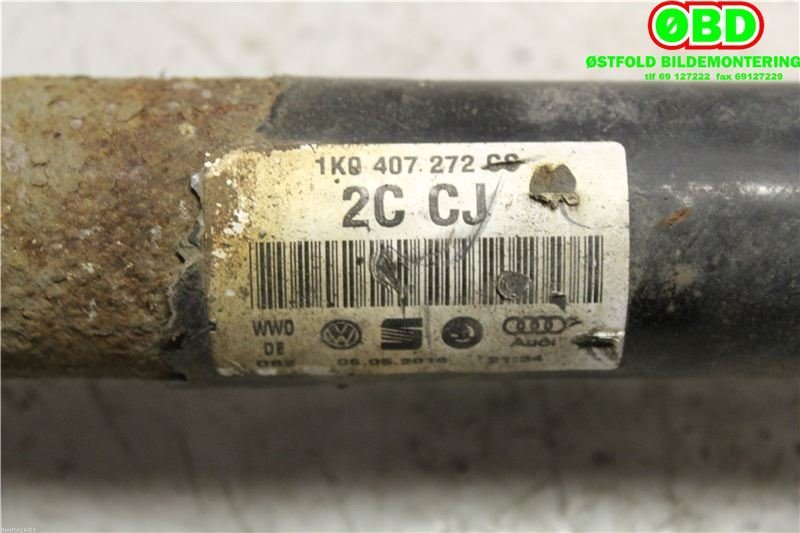 Drivaksel høyre foran til VW Golf, Plus/Cross 2009-2013 (Fase 2)  (VOLKSWAGEN|1K0 407 272 CC|5Q0 407 272 FF|1K0407272CC)