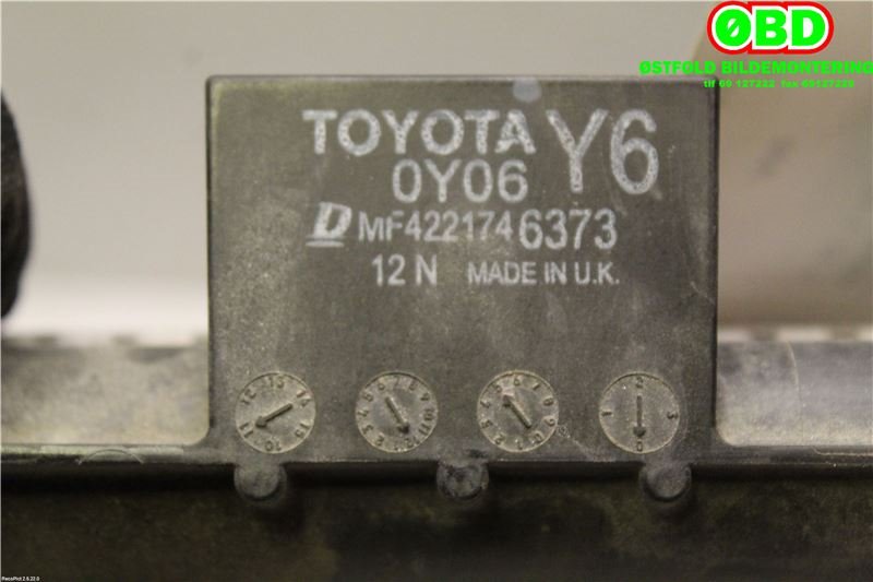 Radiator (automat gir) til Toyota Yaris 2012-2014 (Type III, Fase 1)  (TOYOTA|164000Y060|)