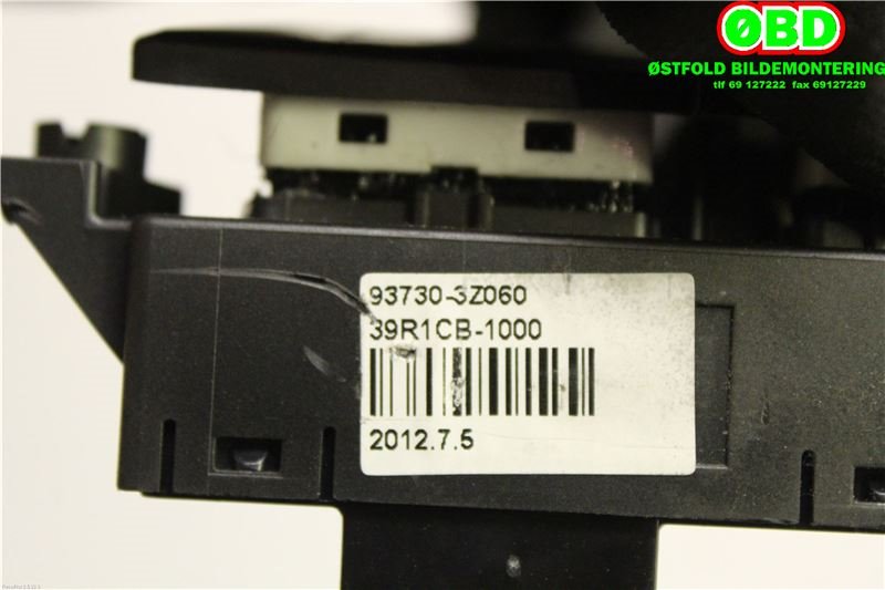 Bryter setevarme til Hyundai i40 2012-2017  (HYUNDAI|937303Z060|)
