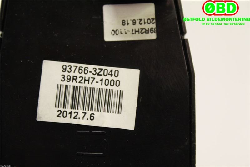 Bryter elektrisk håndbrekk/parkbrems til Hyundai i40 2012-2017 (HYUNDAI|937663Z0404X||937663Z040)