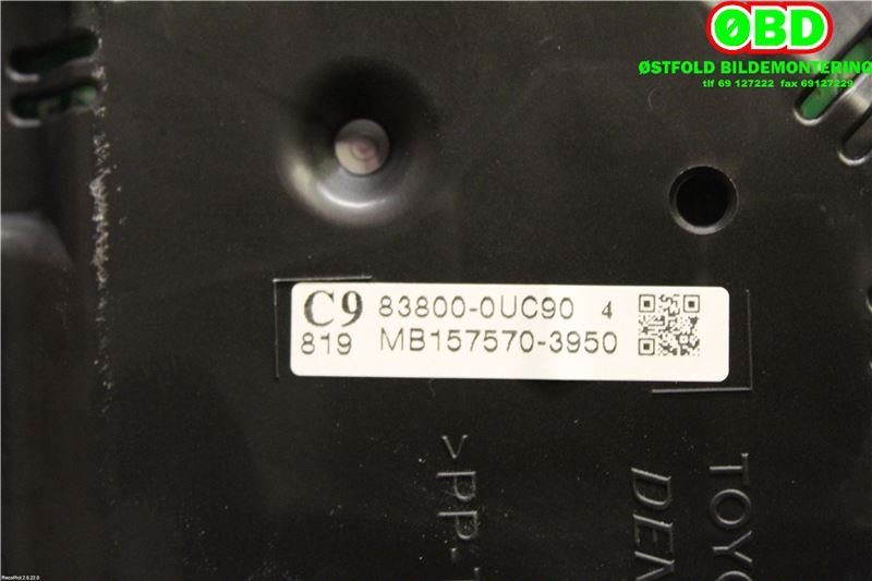 Instrumentpanel til Toyota Yaris 2014-2020 (Type III, Fase 2)  (TOYOTA|838000UC90|)