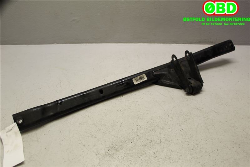 Diverse deler til Volvo V70 2005-2007 (Type II, Fase 2) (VOLVO|30671354|)