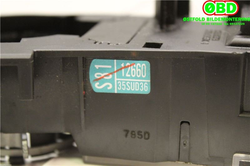 Bryter blink til Toyota Corolla 2007-2013 (TOYOTA|8465233440|8414012660|)