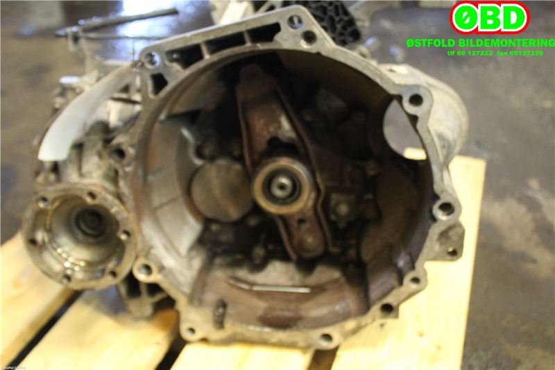 Girkasse manuell til VW Caddy 2010-2015 (Type III, Fase 2) (VOLKSWAGEN|0A4 300 046 Q|)