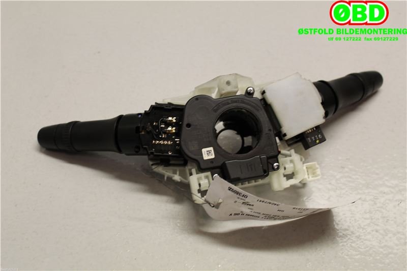 Bryter combi til Mitsubishi i-MiEV 2010-->>  (MITSUBISHI|8600A234||8600A456)