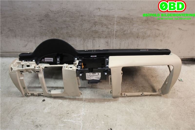 Dashbord til VW CC 2008-2012 (PASSAT CC) (PASSAT CC) (VOLKSWAGEN|3C1 857 004 AJ|)
