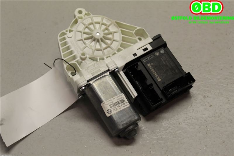 Ruteheis høyre foran til VW CC 2008-2012 (PASSAT CC) (PASSAT CC) (VOLKSWAGEN|1T0 959 702 L||1T0959702L)