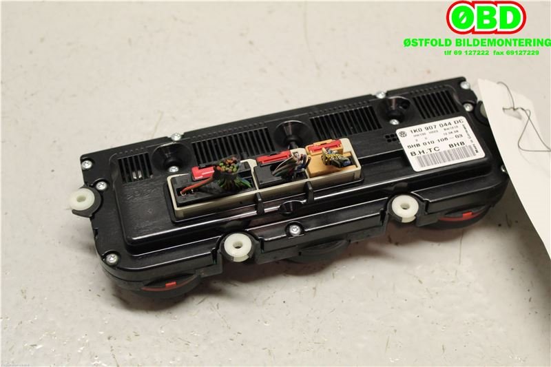 Varmeapparat betjening til VW Tiguan 2007-2011 (Type I, Fase 1)  (VOLKSWAGEN|1K0 907 044 DC||1K0907044DC)