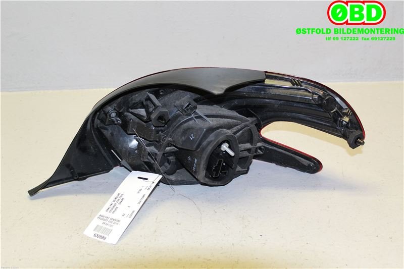Baklykt venstre til Peugeot 208 2012-2019 (Type I)  (98 256 012 80|)