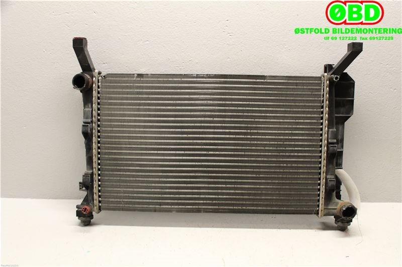Radiator (manuell gir) til Mercedes A-Klasse 2005-2012 (W169) (W169) (MERCEDES|A 169 500 03 03||1695000303)