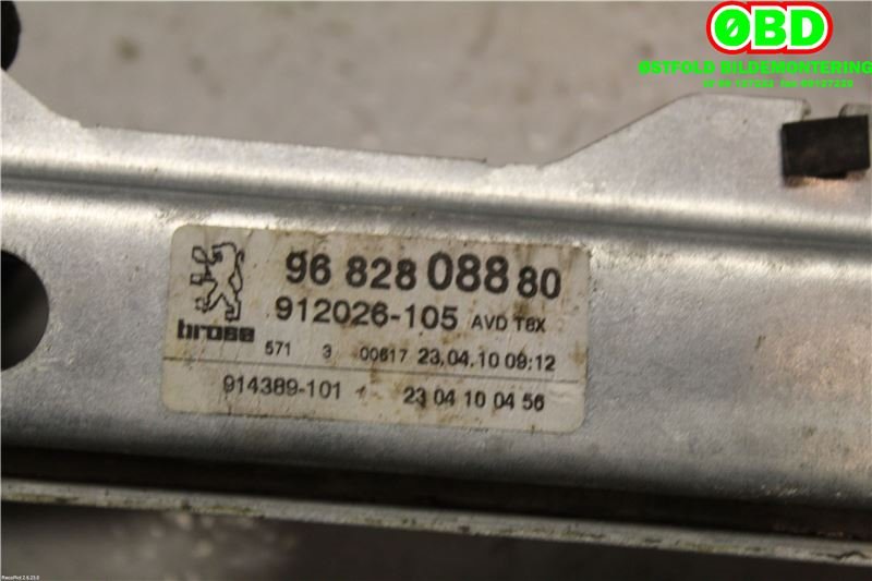 Ruteheis høyre foran til Peugeot 5008 2010-2017 (Type I) (PEUGEOT|9682808880|)