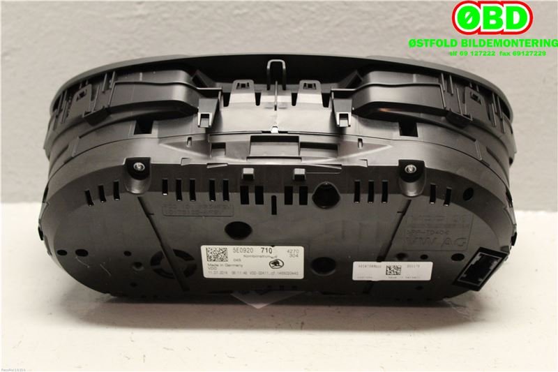 Instrumentpanel til Škoda Octavia 2013-2016 (Type III, Fase 1) (SKODA|5E0 920 710||5E0920710)