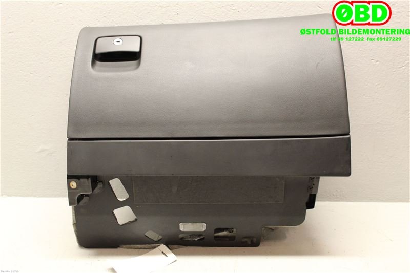 Hanskerom til Audi A8 2003-2010 (Type II) (AUDI|4E1857104D|)