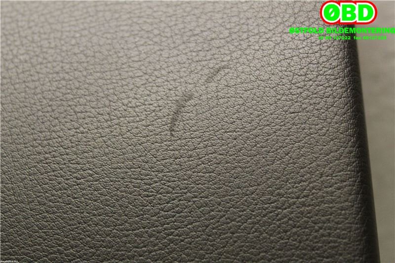 Hanskerom til Audi A8 2003-2010 (Type II) (AUDI|4E1857104D|)