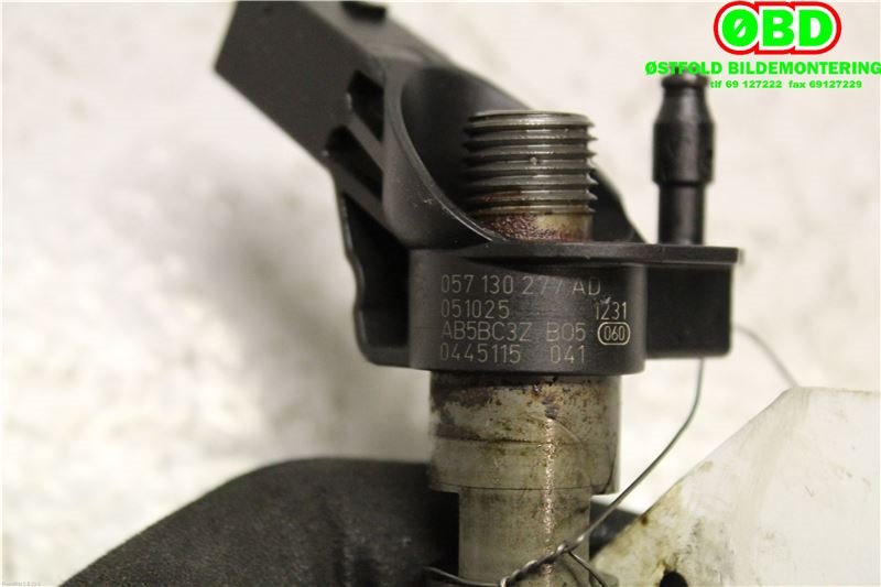 Dyse innsprøyting diesel til Audi A8 2003-2010 (Type II)  (AUDI|057 130 277 AK||057130277AD)