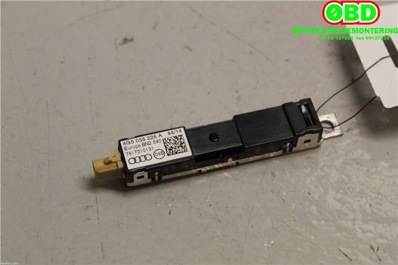 Antenne forsterker til Audi A6 2014-2018 (Type IV, Fase 2) (C7) (C7) (AUDI|4G5035225A|)