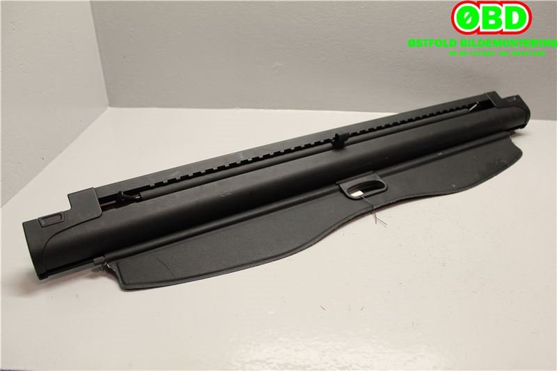Bagasjerom rollon til BMW 3-Serie 1998-2005 (E46) (E46) (BMW|51 47 7 160 582|)